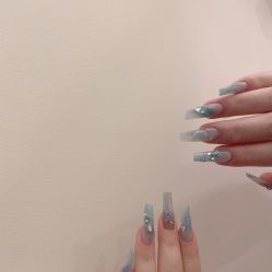 -Fanni美甲美睫皮肤管理