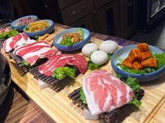 -明洞阿姨·韩式酱蟹烤肉·创意料理(三元桥店)