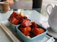 鸽蛋红烧肉-春色如许·茶食餐厅(桃李春风店)