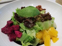 牛油果沙拉-开海·红岛海鲜虾水饺(石老人店)
