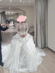 -不晚国际婚纱礼服
