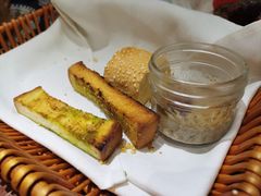 软香黄油面包佐芝士焗菌菇酱-西堤牛排(恒隆广场店)