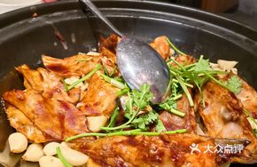 Stir-Fried Fish Head with Sauce
