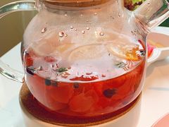缤纷莓果茶-蜜桃花开·中西融合菜E&W(南长街店)