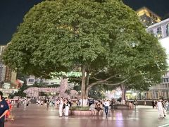 -观音桥步行街