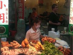 -六合夜市
