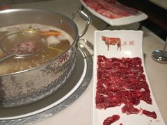 -左庭右院鲜牛肉火锅(浦江欢乐颂店)