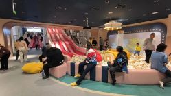 -奈尔宝家庭中心·亲子餐厅(北京东坝万达店)
