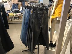 -H&M(鹏欣水游城店)