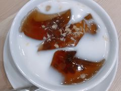椰林琥珀冰粉-遇见小面(凯德广场店)
