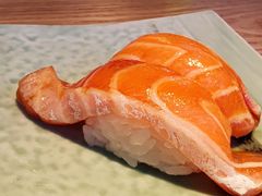 三文鱼腩寿司-沼津港日本料理·寿喜烧·烧鸟(新世界大丸百货店)