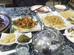 -八两八金·莱芜特色炒鸡(市南漳浦路店)