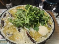 酸菜鱼小锅米线-肥汁米蘭香港米线(宁波路总店)