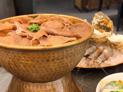 -牛YO寿喜烧·铁板烧和牛火锅自助(市府恒隆店)