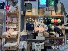 -Brandy Melville