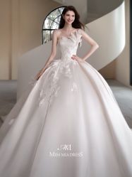 -MISS MIA 婚纱品牌馆