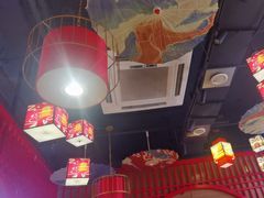 -三顾烤庐·烤鱼·烧烤·龙虾(奉贤店)