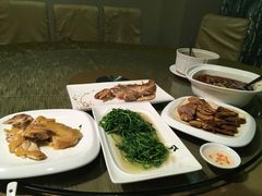 -新东源国际酒店·新东源食坊(沙井店)