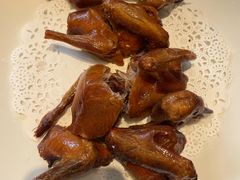 脆皮乳鸽-芳芳私房菜·精做淮扬菜(承德路店)