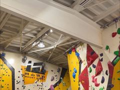 -问山MountQuest攀岩馆