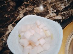 腌萝卜片-猪啊牛呀羊啊铜盘烤肉(正大广场店)