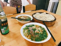 牛肉罩火烧-清真·白家牛肉罩火烧老店(育才街店)