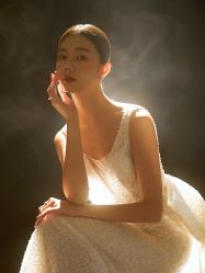 -至臻微拉婚纱摄影