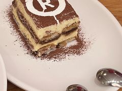 -城市大道红炉披萨烘焙坊