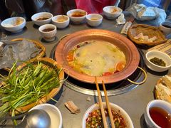 -阿婆情腊排骨火锅·野生菌季(古城旗舰店)