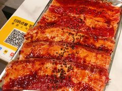 秘制牛五花-山野的朋友露营炭火烤肉