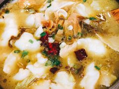 -周鱼小馆石锅酸菜鱼(活力汇店)