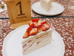 草莓乌龙千层蛋糕-Toris(LuOne凯德晶萃广场店)