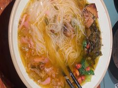 -八月美食小馆(银泰城总店)