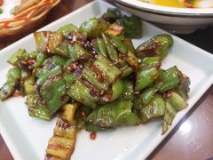 油焖青椒-椿不老