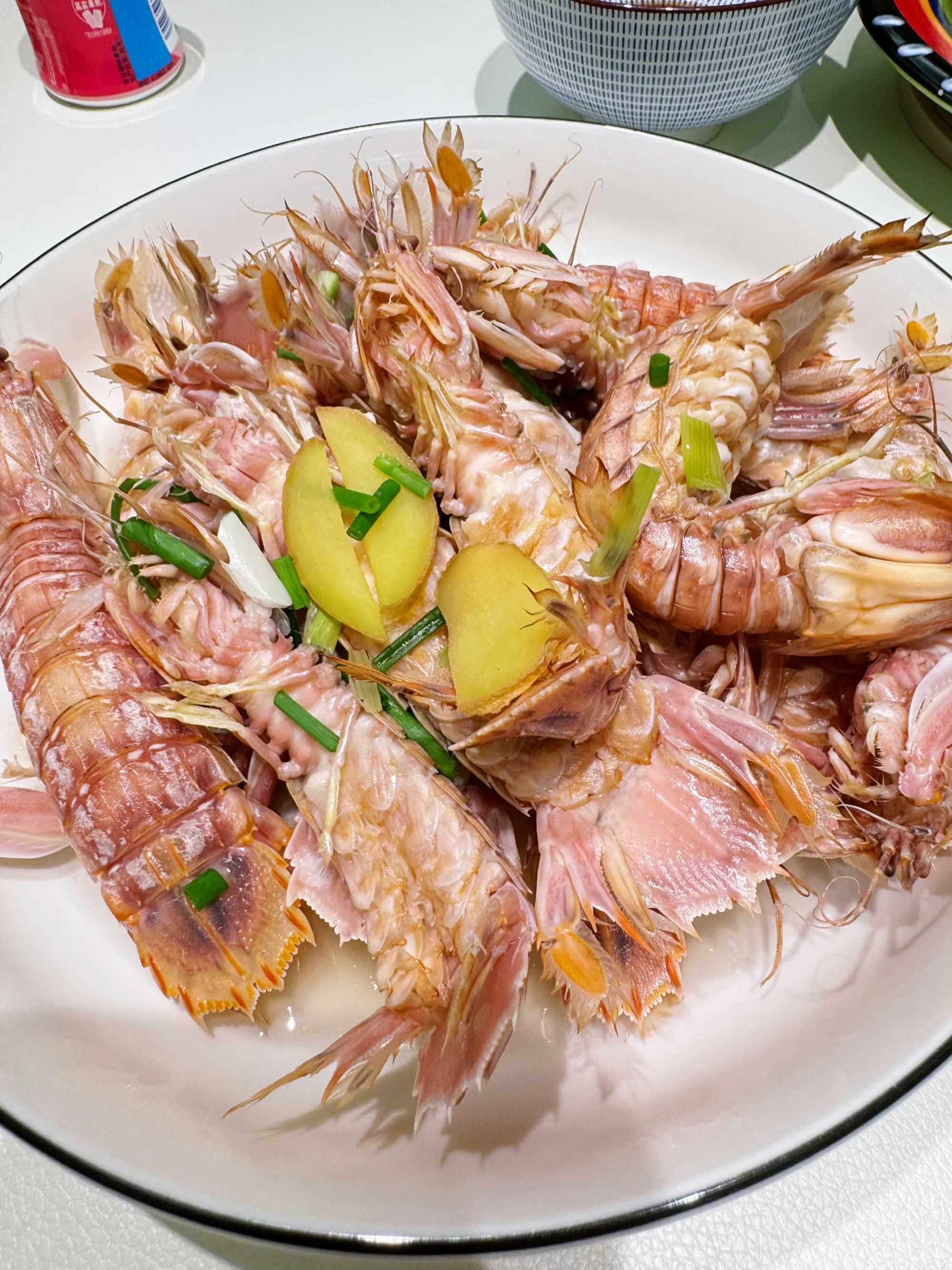 清蒸玉秃,红烧茄子,蒸肉饼子,白灼皮皮虾