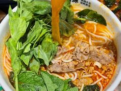 -蒙自源米线大王(花园城商场店)