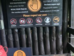 -怀托摩萤火虫洞