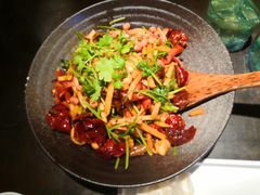 -辣尚瘾·烤鱼·新川菜(交大直营店)