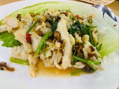 鳄鱼肉-無招牌海鮮(芽笼店)