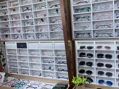 -视野联行眼镜·蔡司·控优点授权(长白万象汇店)