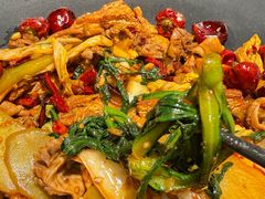 -风光老灶麻辣香锅(大成路翠微百货店)