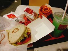 -麦当劳(天津站三店)