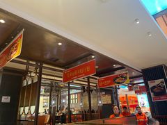 -阿瓦山寨·湘菜现炒·剁椒鱼头王(咸阳总店)