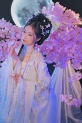 -汉仪华裳汉服馆(打浦桥店)