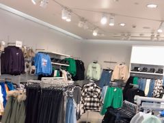 -H&M(天一广场店)