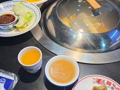 -高家小院铁锅炖大鹅(哈西高铁站店)