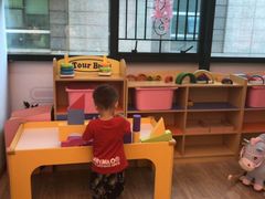 -星空布洛早教·托育(滨江店)