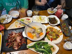 -隔壁老王·家常云南菜(花巷店)