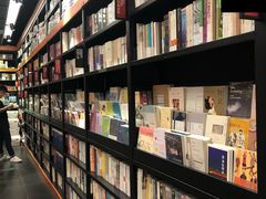 -西西弗书店&矢量咖啡(壹方购物中心店)