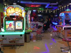 -汤姆熊欢乐世界(滨江店)